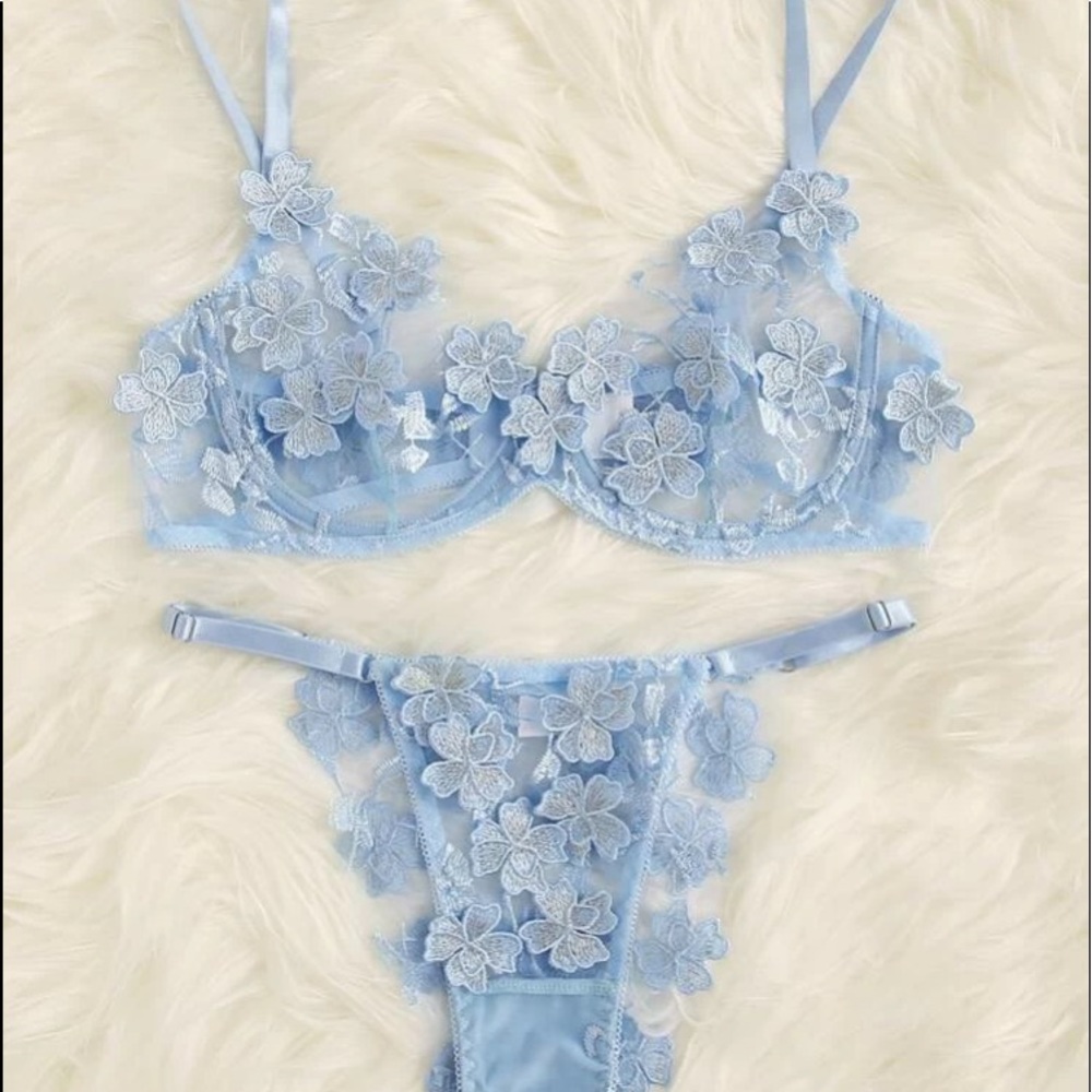 Two piece lingerie set